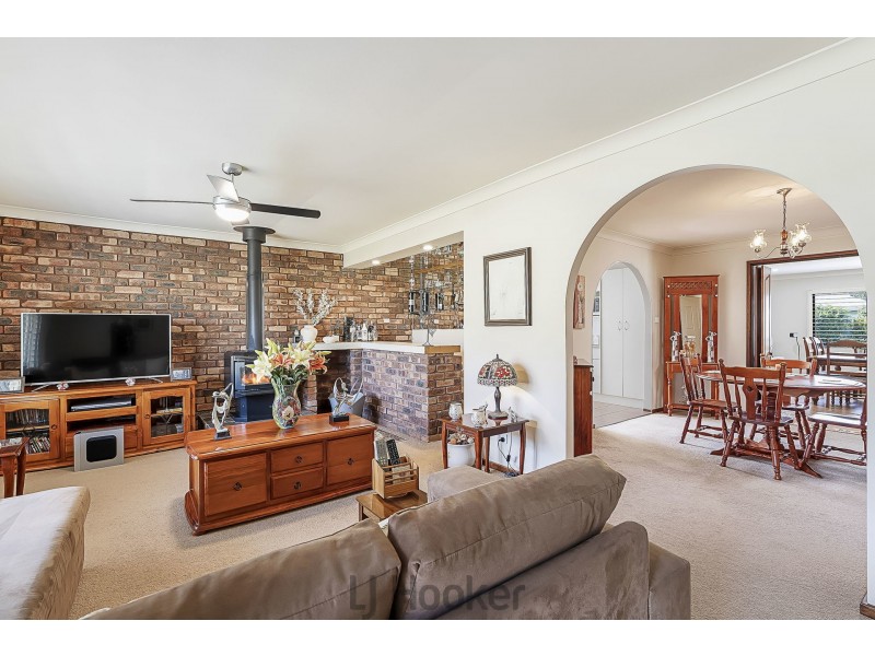 33 Rosemary Row, Rathmines NSW 2283