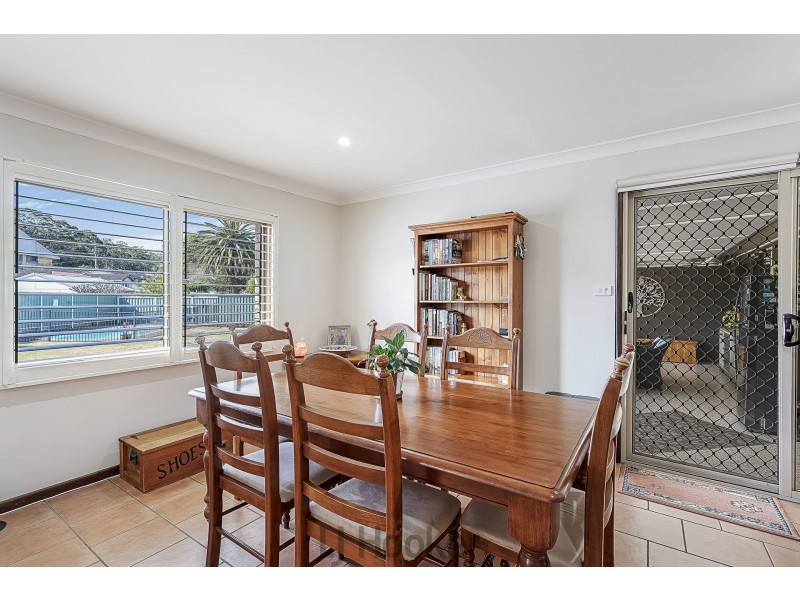 33 Rosemary Row, Rathmines NSW 2283