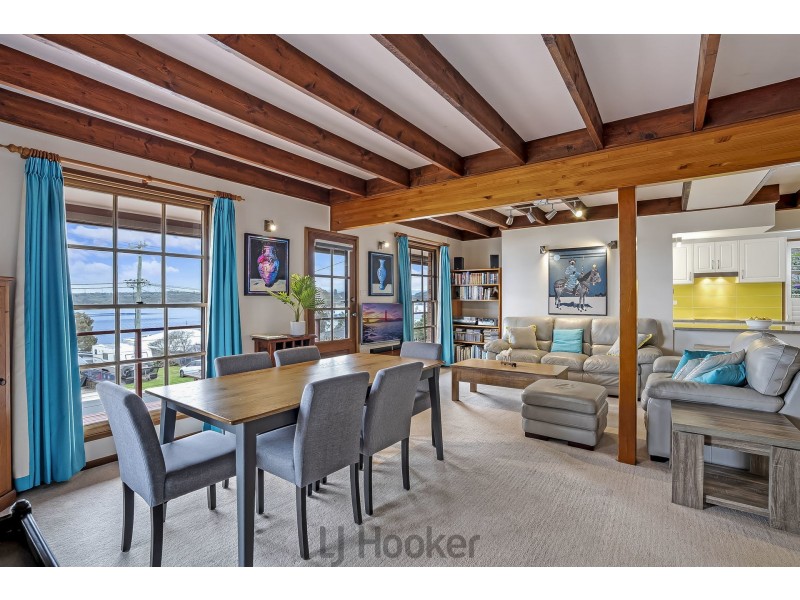 25 Sealand Road, Fishing Point NSW 2283