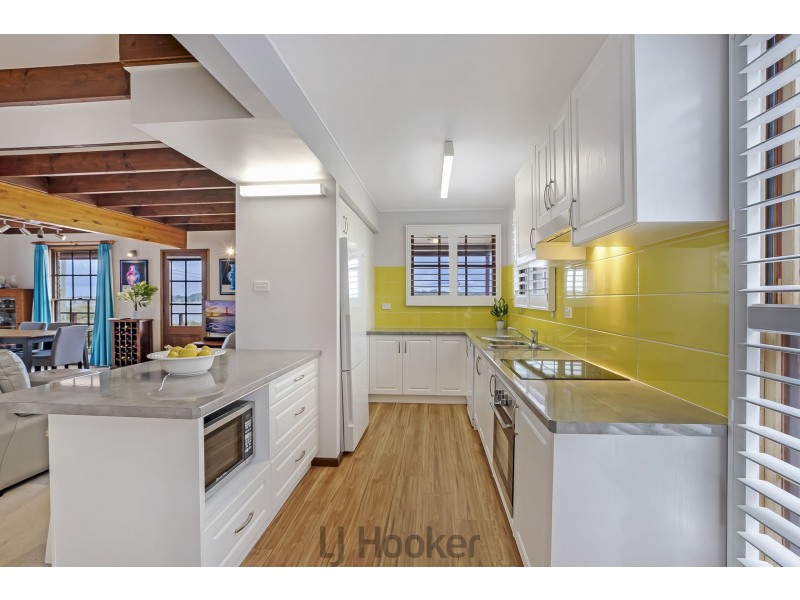 25 Sealand Road, Fishing Point NSW 2283