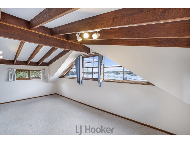 25 Sealand Road, Fishing Point NSW 2283