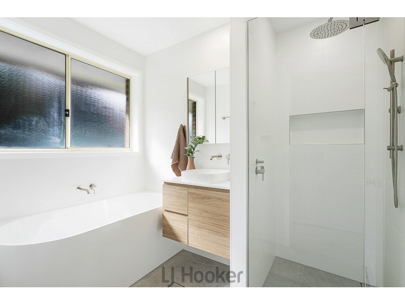 49 Alkrington Avenue, Fishing Point NSW 2283