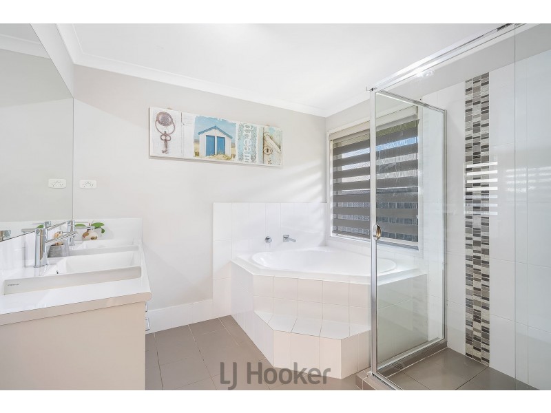 41 Calancra Avenue, Cameron Park NSW 2285