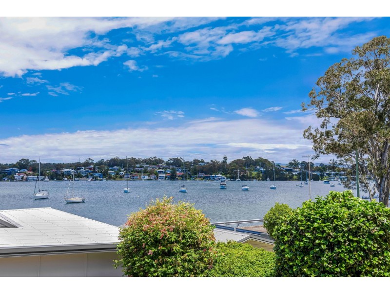 110 Sealand Road, Fishing Point NSW 2283
