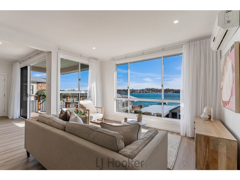 110 Sealand Road, Fishing Point NSW 2283