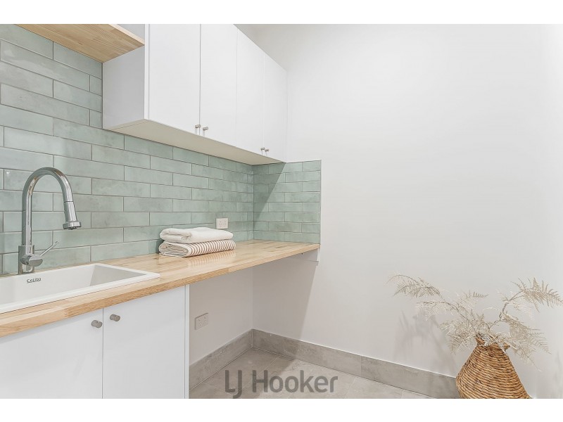 110 Sealand Road, Fishing Point NSW 2283