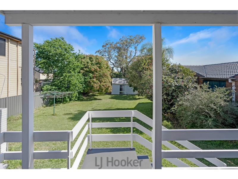 28 Carlisle Row, Fishing Point NSW 2283