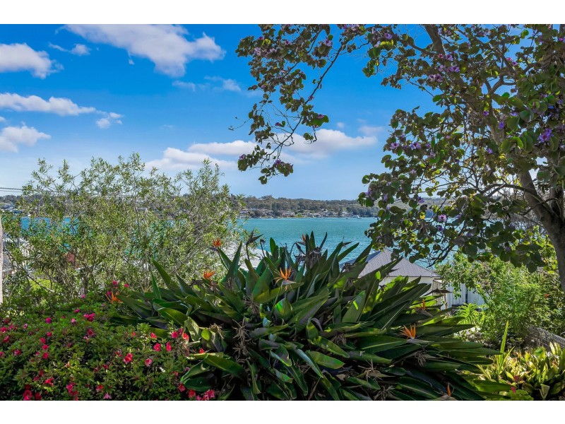29 Sealand Road, Fishing Point NSW 2283