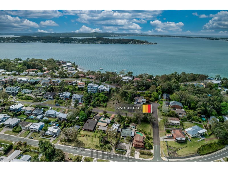 29 Sealand Road, Fishing Point NSW 2283