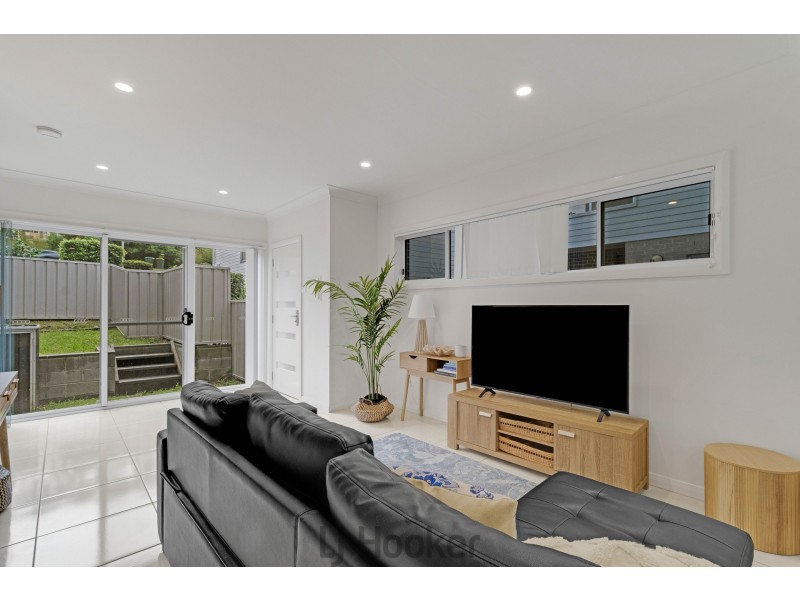 6/212 Warners Bay Road, Mount Hutton NSW 2290