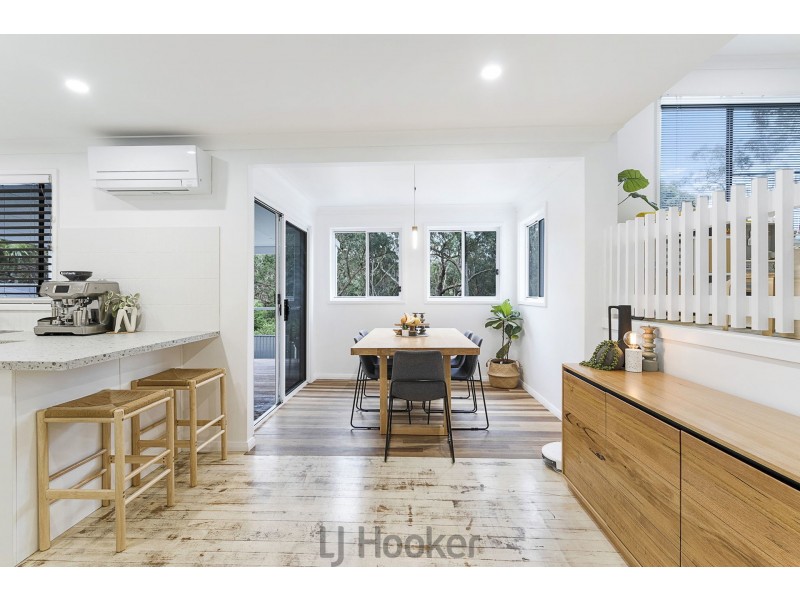 4 Fremantle Drive, Woodrising NSW 2284