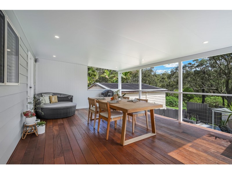 4 Fremantle Drive, Woodrising NSW 2284