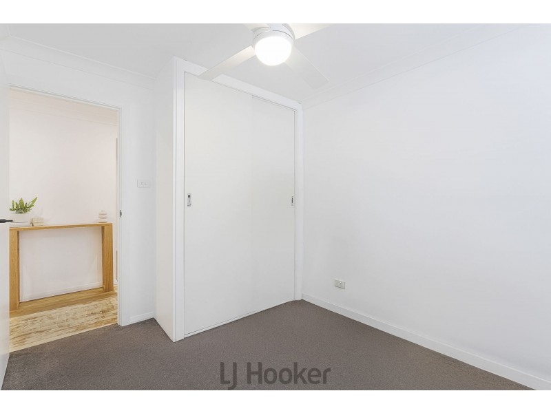 4 Fremantle Drive, Woodrising NSW 2284