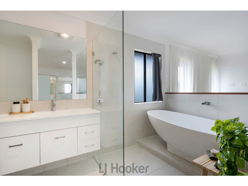 18 Cuffley Street, Buttaba NSW 2283