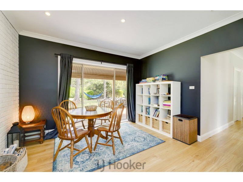 15 Mill Lane, Quorrobolong NSW 2325