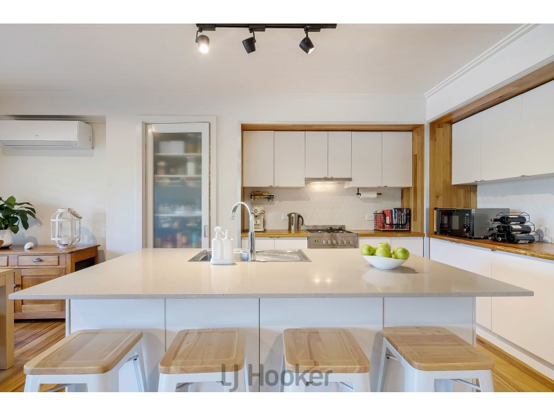 202 Excelsior Parade, Toronto NSW 2283