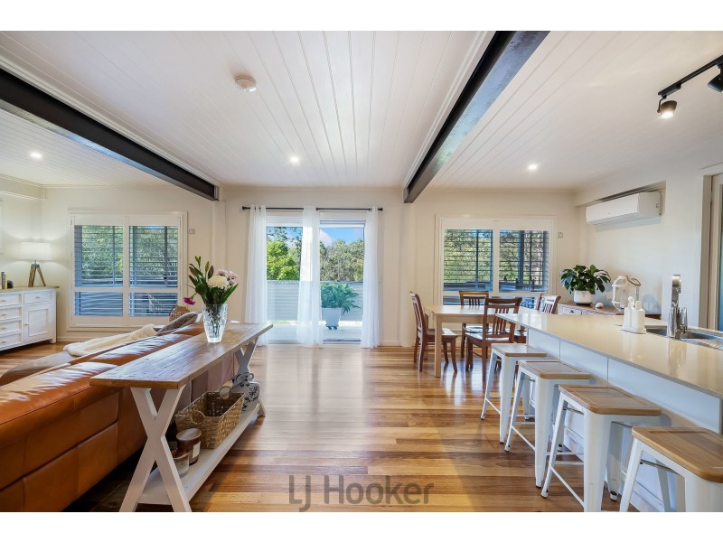202 Excelsior Parade, Toronto NSW 2283