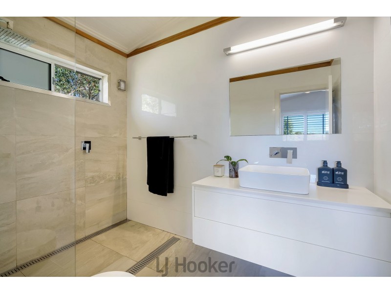 202 Excelsior Parade, Toronto NSW 2283