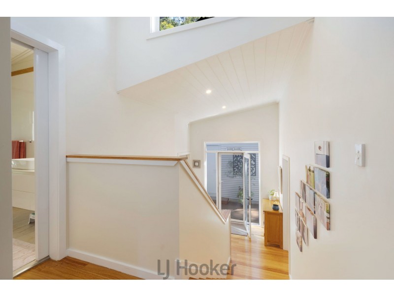202 Excelsior Parade, Toronto NSW 2283