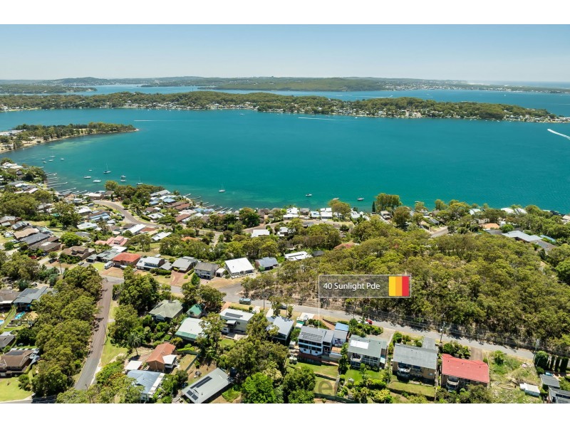 40 Sunlight Parade, Fishing Point NSW 2283