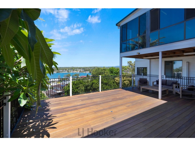 40 Sunlight Parade, Fishing Point NSW 2283