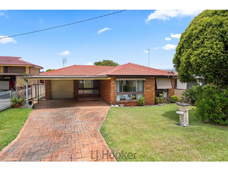 14 Carlisle Row, Fishing Point NSW 2283