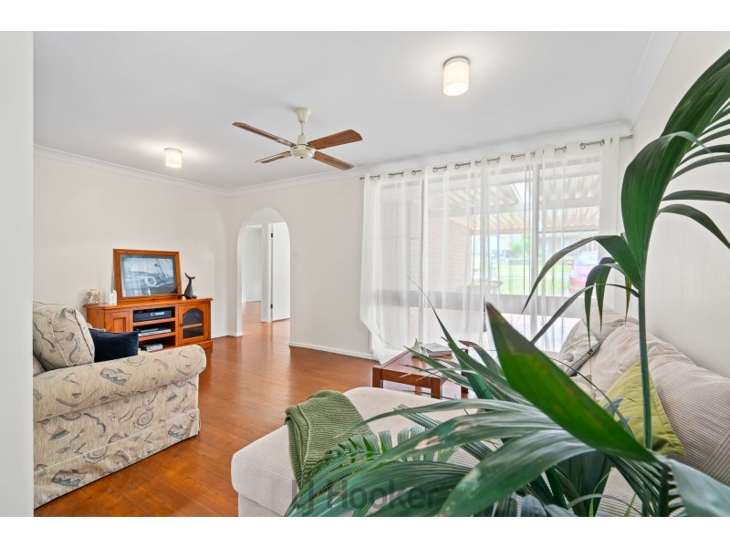 14 Carlisle Row, Fishing Point NSW 2283