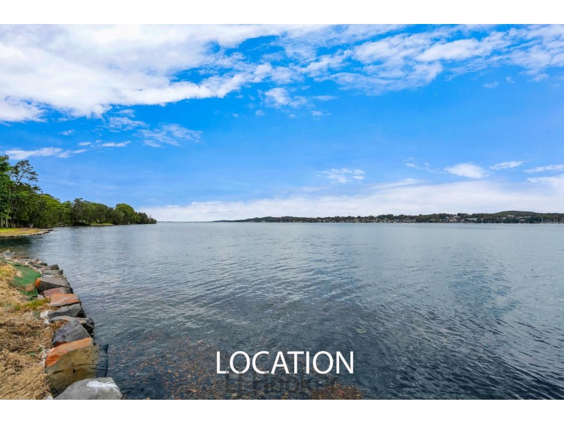 54 Middle Point Road, Bolton Point NSW 2283