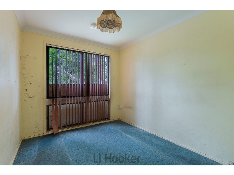 54 Middle Point Road, Bolton Point NSW 2283