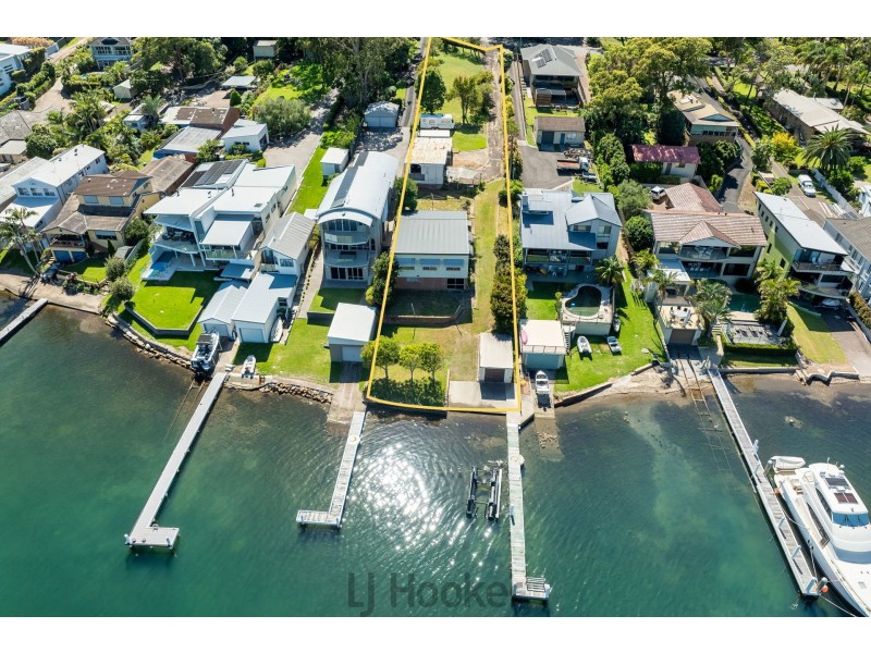 113 Coal Point Road, Coal Point NSW 2283