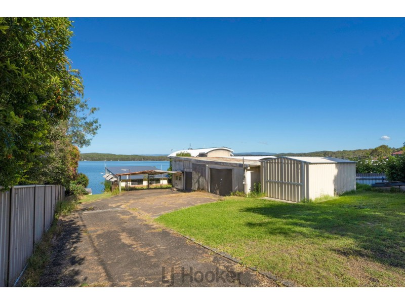 113 Coal Point Road, Coal Point NSW 2283