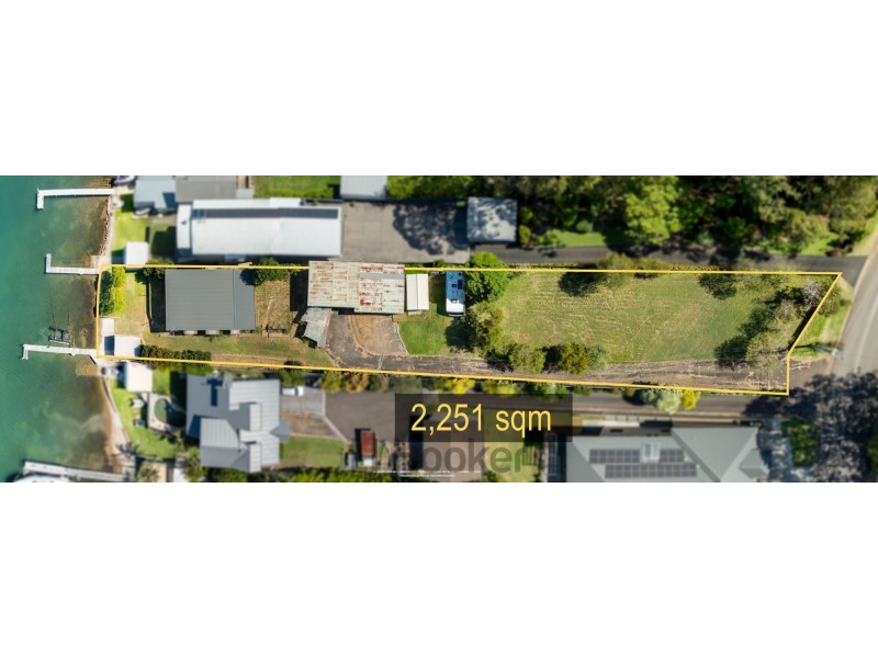 113 Coal Point Road, Coal Point NSW 2283