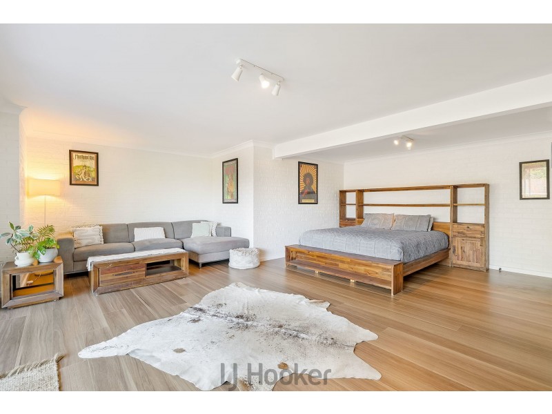 15 Rofe Street, Coal Point NSW 2283