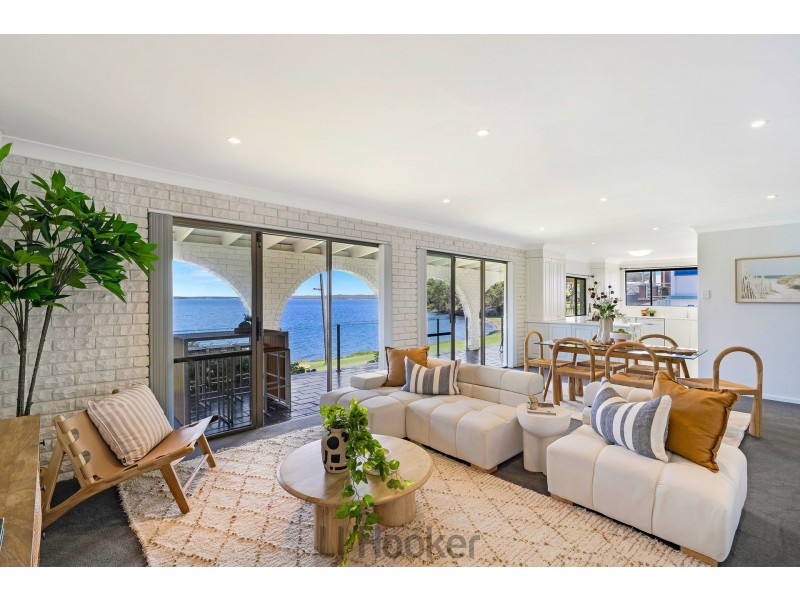 132 Dobell Drive, Wangi Wangi NSW 2267