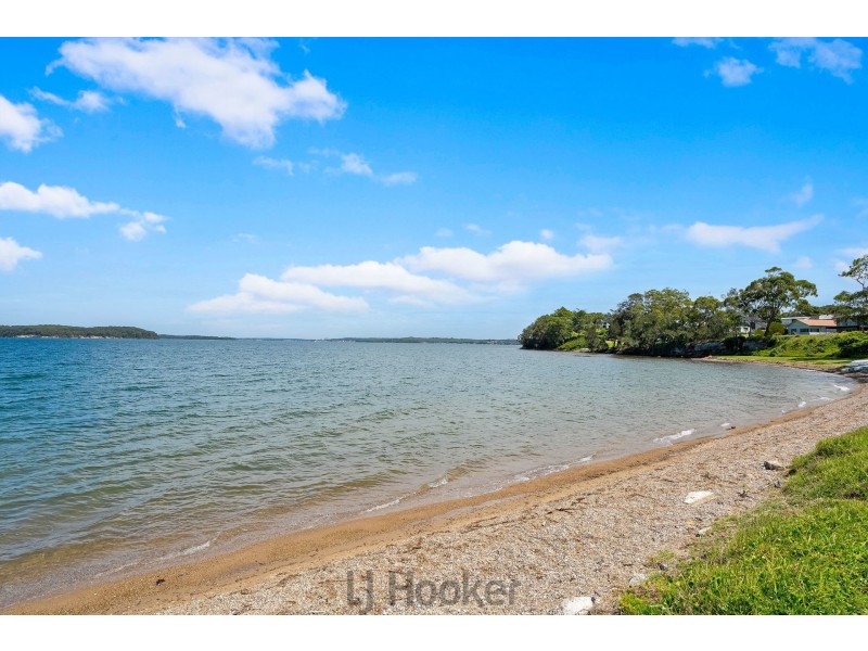 132 Dobell Drive, Wangi Wangi NSW 2267
