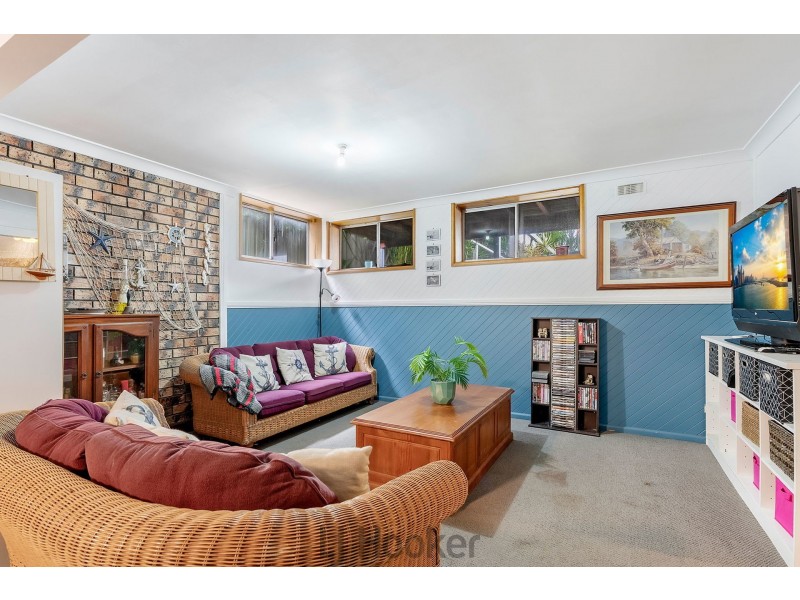 19 Carlisle Row, Fishing Point NSW 2283