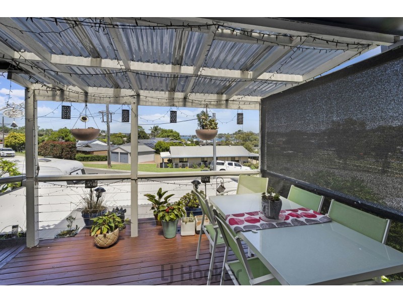 19 Carlisle Row, Fishing Point NSW 2283