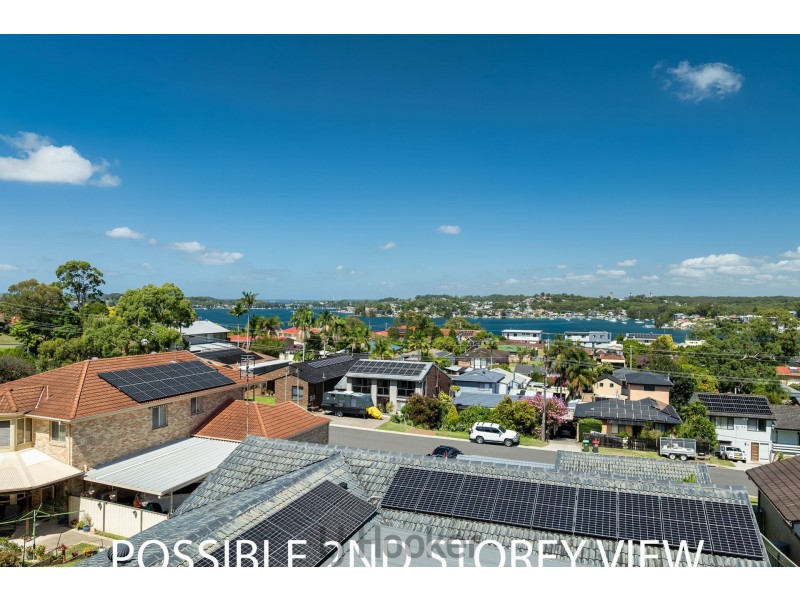 44 Somersham Avenue, Fishing Point NSW 2283