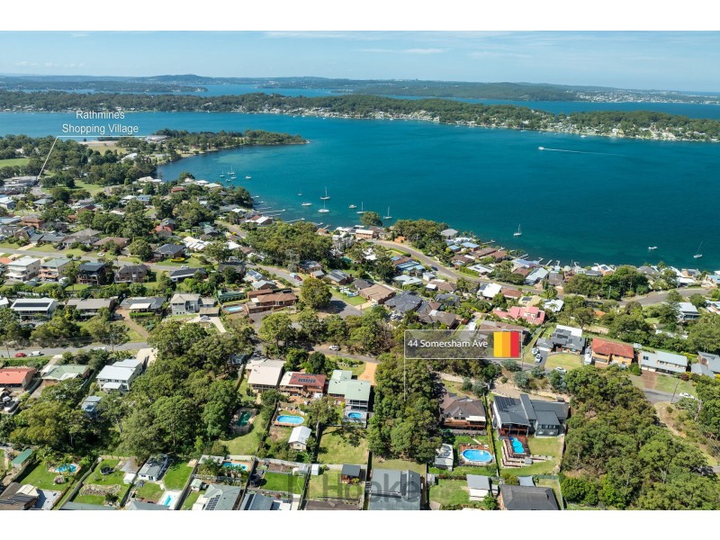 44 Somersham Avenue, Fishing Point NSW 2283