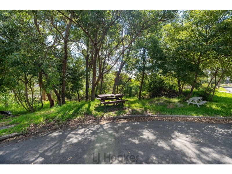 44 Somersham Avenue, Fishing Point NSW 2283