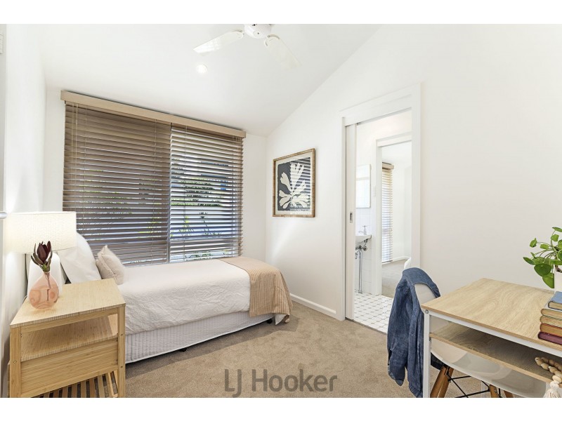 72 Sealand Road, Fishing Point NSW 2283