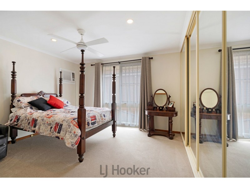 24 Sunlight Parade, Fishing Point NSW 2283