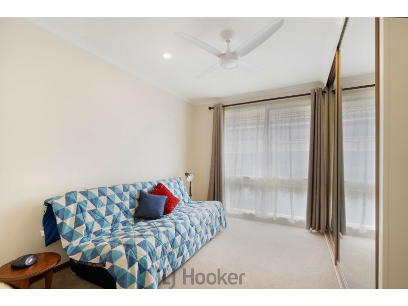 24 Sunlight Parade, Fishing Point NSW 2283