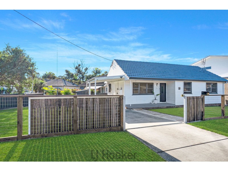 2 Alexander Street, Mount Hutton NSW 2290