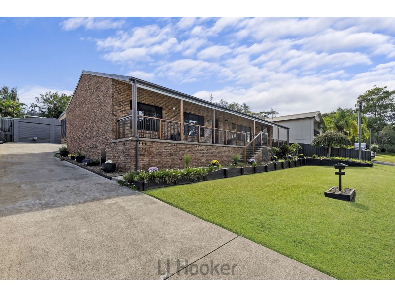 15 Hampstead Way, Rathmines NSW 2283