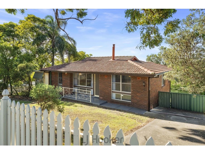 1 Aldinga Close, Toronto NSW 2283