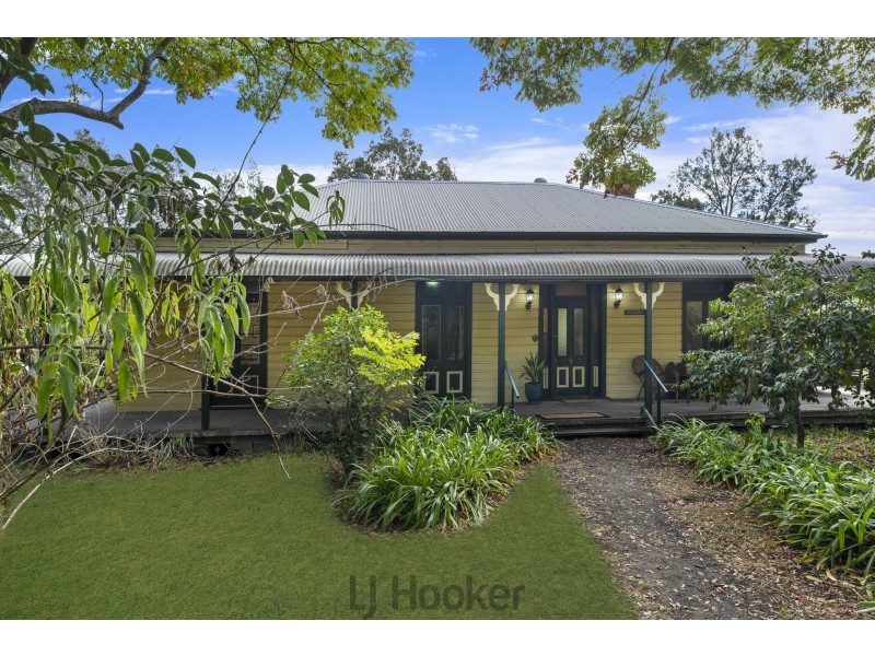8 Sandy Creek Road, Mount Vincent NSW 2323