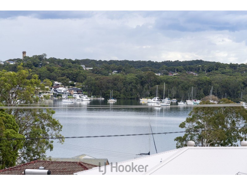 47 Alkrington Avenue, Fishing Point NSW 2283