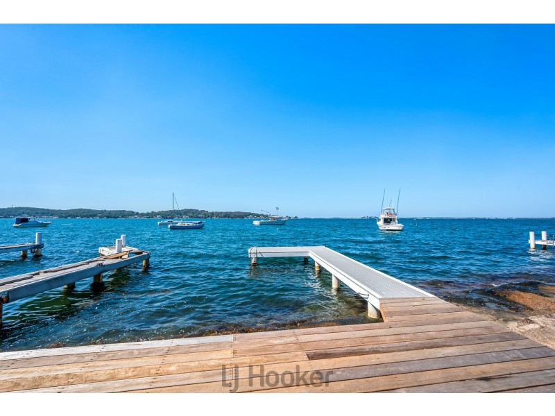 197 Fishing Point Road, Fishing Point NSW 2283