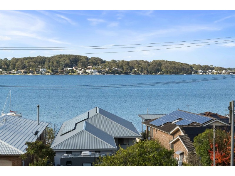 78 Fishing Point Road, Fishing Point NSW 2283